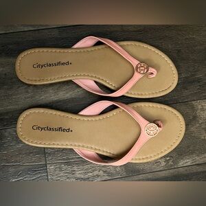 Women’s Flip Flop Sandals Size 9